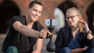 solidLUUV smartphone 2 w