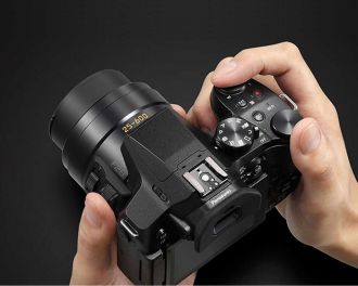 Lumix FZ 300