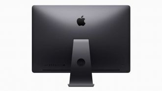 Apple iMacPro Thunderbolt display ports