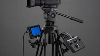 Roland V 02 HD rig web