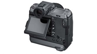 Fujifilm GFX 100 RightOblEVF MonitorUP