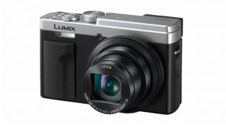 Panasonic LUMIX TZ96 silber slant on