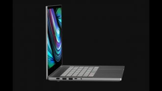 Razer Blade 15 Studio Edition side web