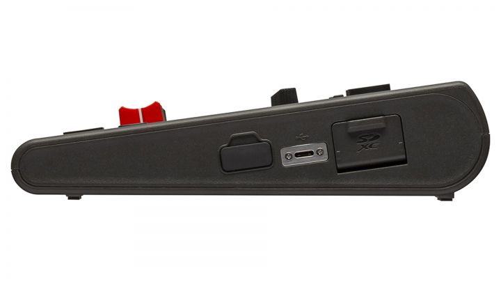 Zoom R20 side 2