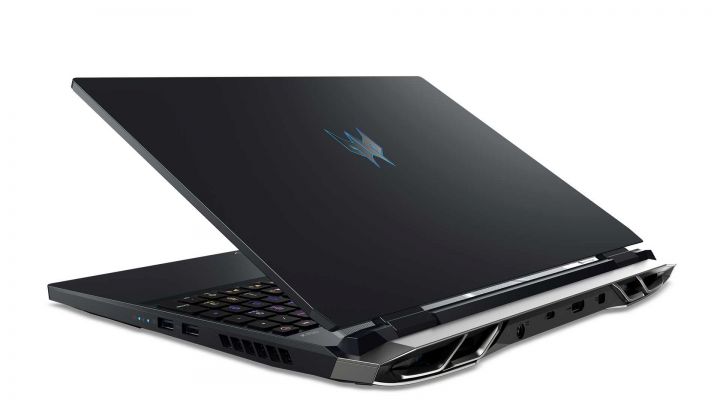 CES2022 Acer PREDATOR HELIOS 300 PH315 55 back web