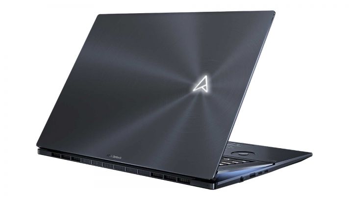 Asus Zenbook Pro UX7602 back web