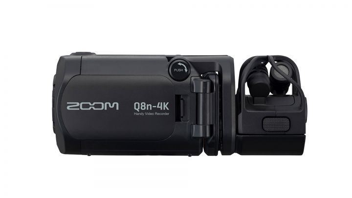 Zoom Q8n 4K side Left 02 press