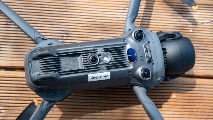 DJI Mavic 4 Pro Sensoren unten
