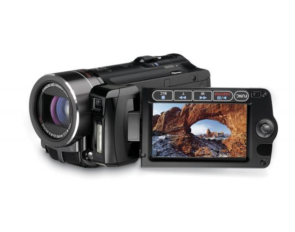 canon_hf10_3q.jpg