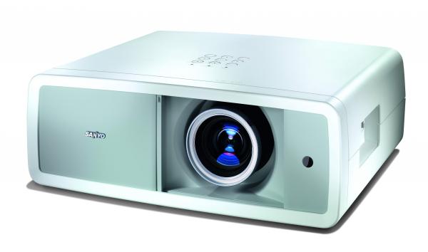 sanyo_plv_z700_schraeg_high_r.jpg