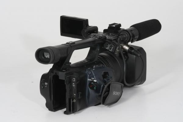 sony_z5rcktilt_web.jpg