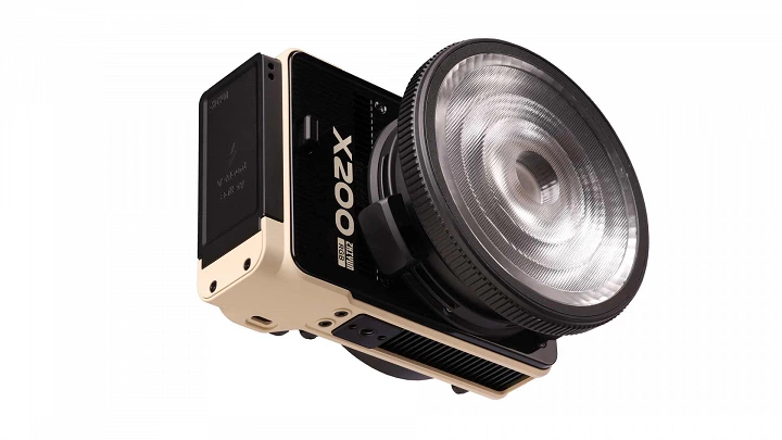 Zhiyun Molus X200: Studioleuchte auch fürs mobile SetZhiyun Molus X200: Studioleuchte auch fürs mobile Set