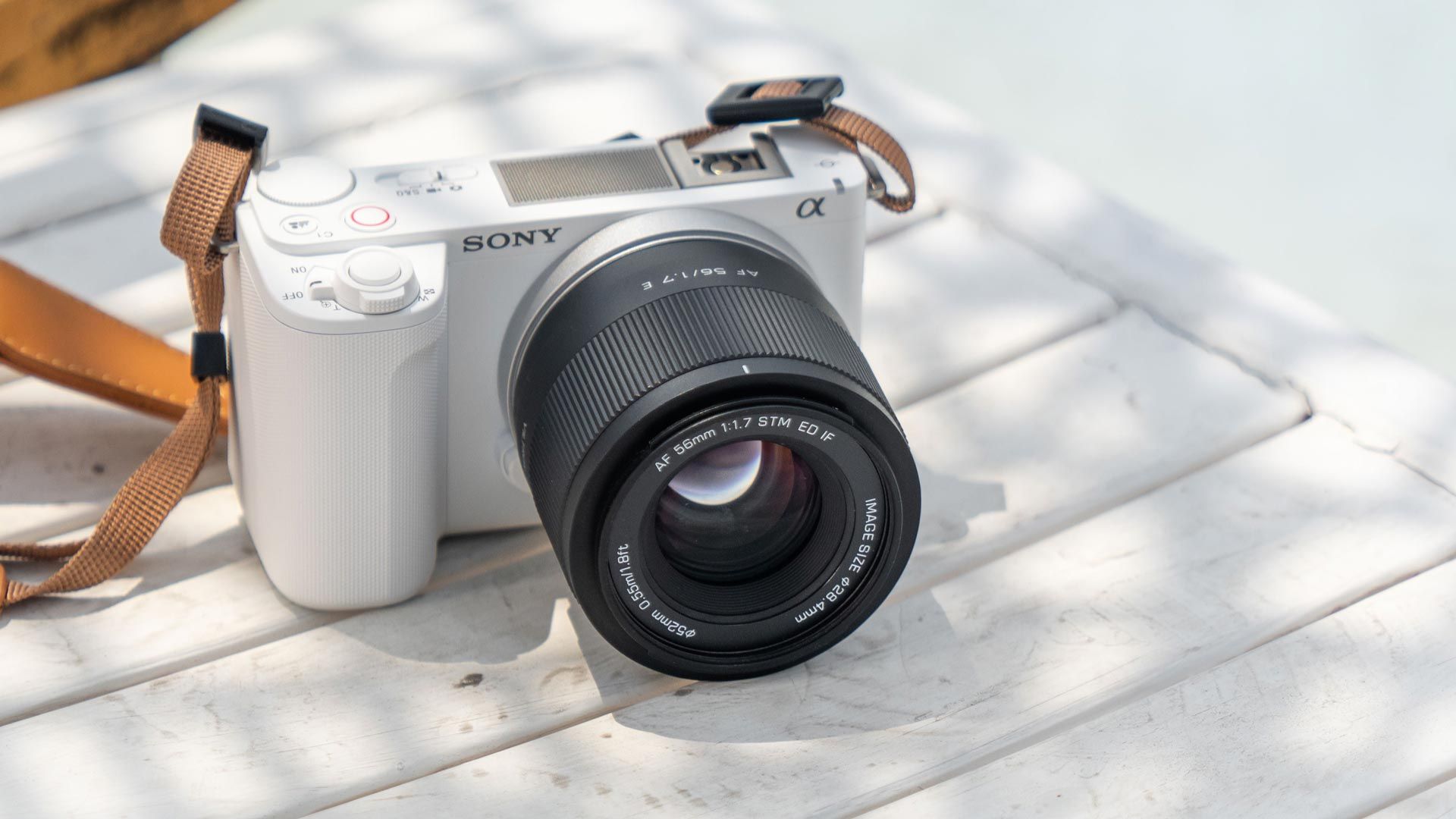 Viltrox 56 mm F1.7 Objektiv: jetzt fu00fcr Sony E-Mount APS-C-Kameras