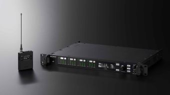 Sony erweitert die DWX-Serie um einen Bodypack-Sender mit interner Tonsicherung und einen vierkanaligen Rack-Empfänger.