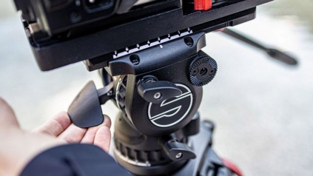 Sachtler aktiv 16T, 18T und FSB 16T und 18T: Stativku00f6pfe mit hu00f6herer Zuladung